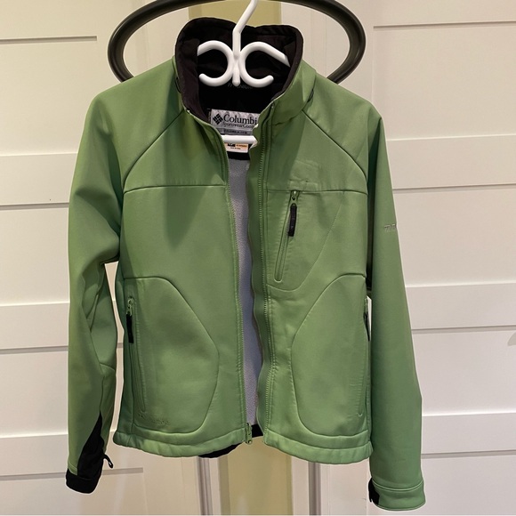 Ladies Soft Shell Jacket by Columbia - Picture 5 of 13